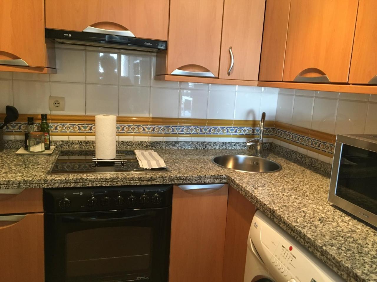 Apartamentos Confortarte Oviedo Bagian luar foto