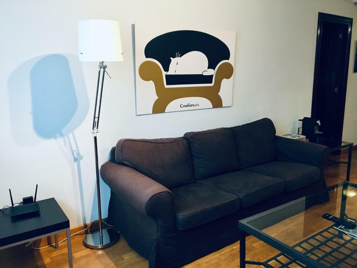 Apartamentos Confortarte Oviedo Bagian luar foto