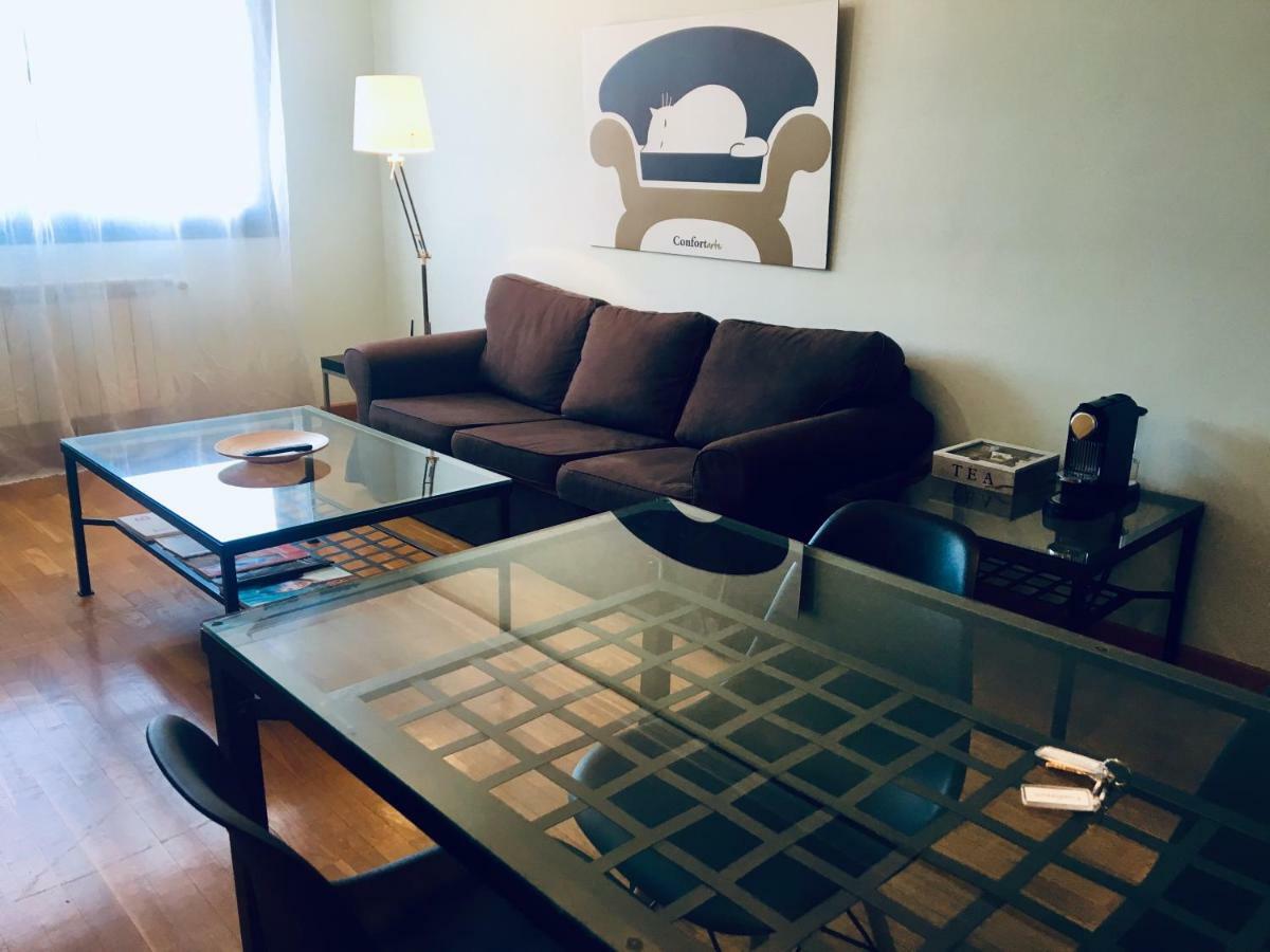 Apartamentos Confortarte Oviedo Bagian luar foto